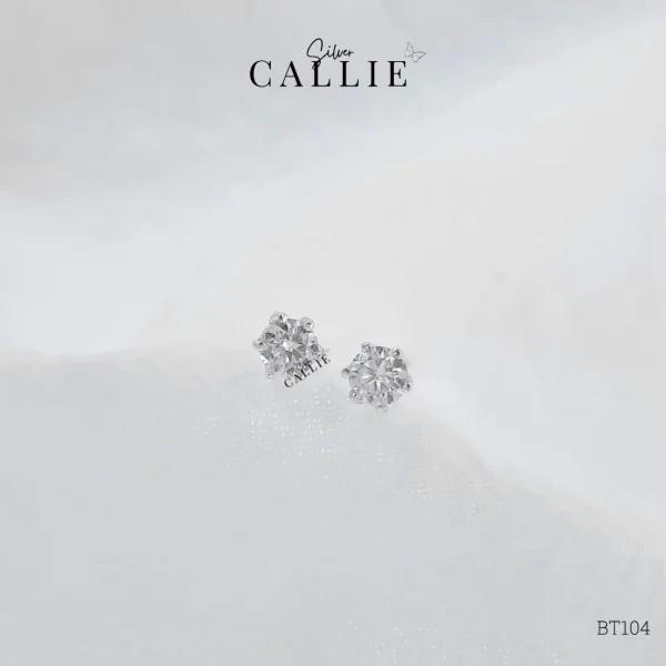 BT104 - Bông tai bạc Callie Silver 1 viên Moissanite 4li