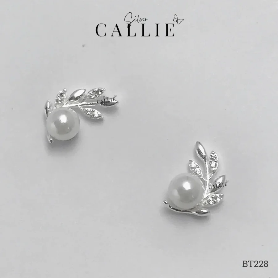 BT228 - Bông Tai Bạc Callie Silver Chiếc Lá Kèm Hạt Bẹt