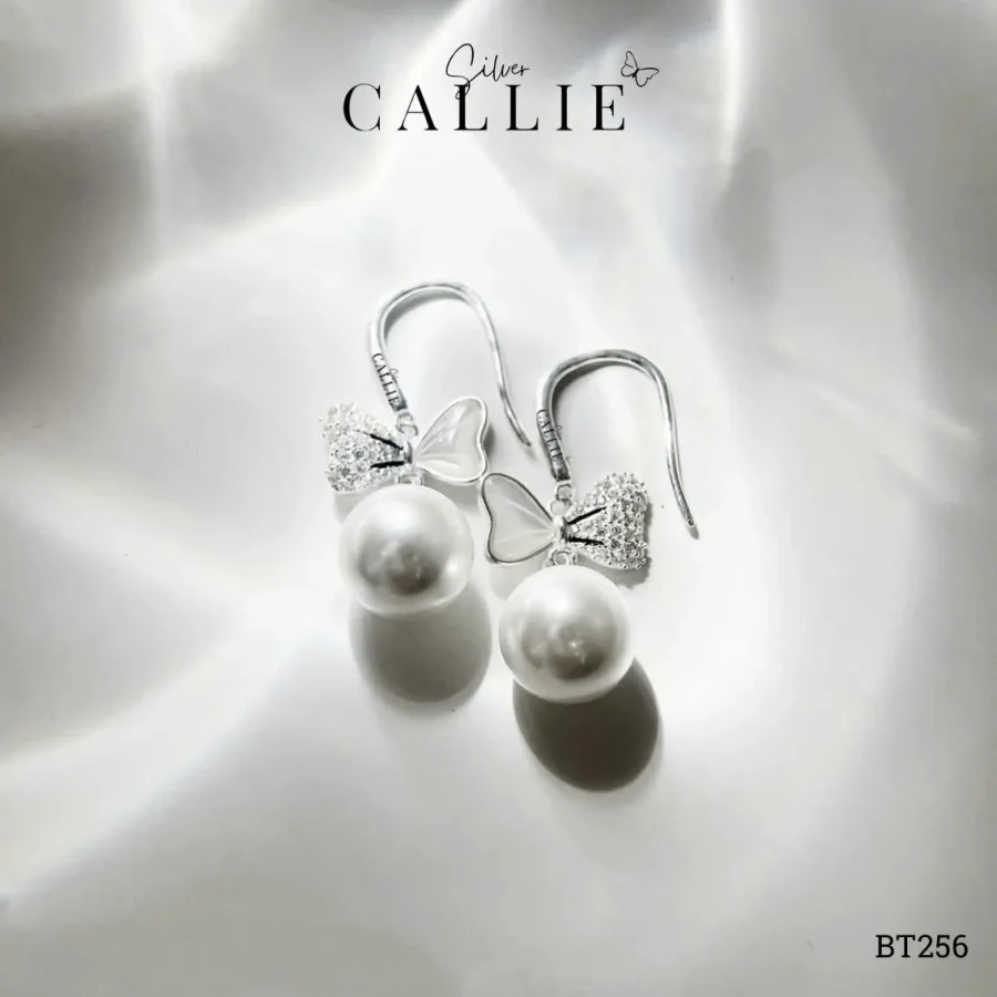 BT256 - Bông tai bạc Callie Silver đính đá charm nơ xà cừ treo hột bẹt