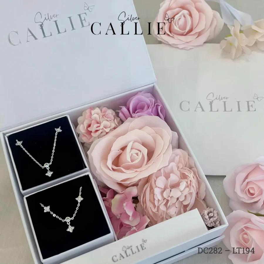 Bộ Quà Tặng Trang Sức Bạc Callie Silver Cỏ 4 Lá Mini Kèm Hộp