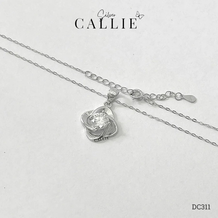 DC311 - Dây chuyền bạc Callie Silver cỏ 4 lá viên chủ moissanite