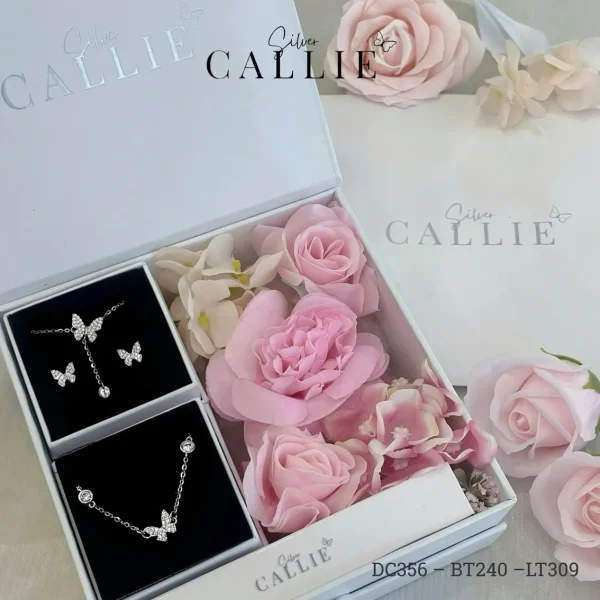 Bộ Quà Tặng Trang Sức Bạc Thiết Kế Callie Silver Bươm Bướm Đính Đá Kèm Hộp