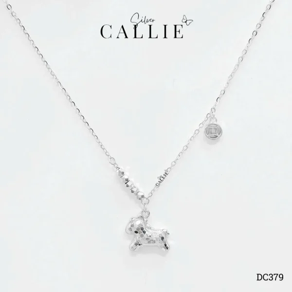 DC379 - Dây chuyền bạc Callie Silver ngựa móc máy và kim tiền