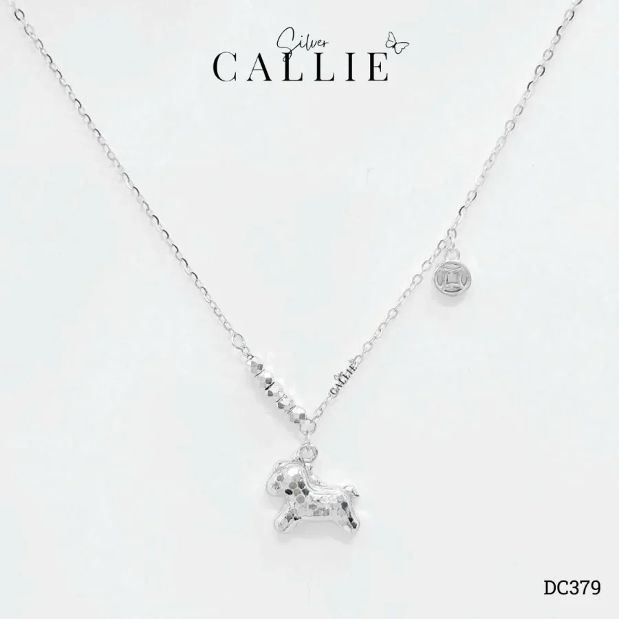 DC379 - Dây chuyền bạc Callie Silver ngựa móc máy và kim tiền