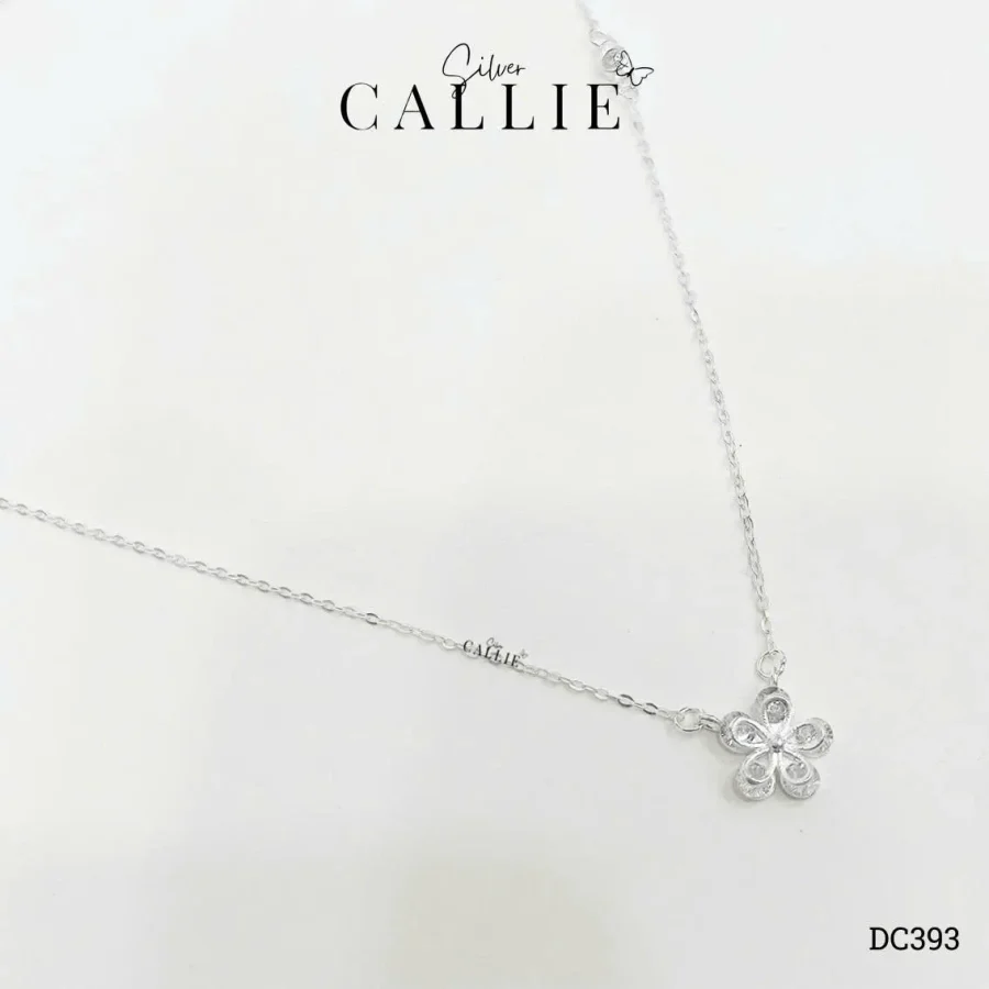 DC393 - Dây chuyền bạc Callie Silver hoa đính đá và charm tròn chấu bao