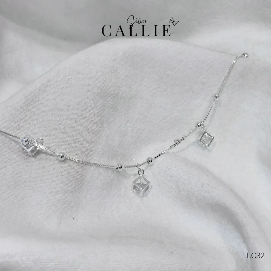 LC32 - Lắc chân bạc Callie Silver khối lập phương