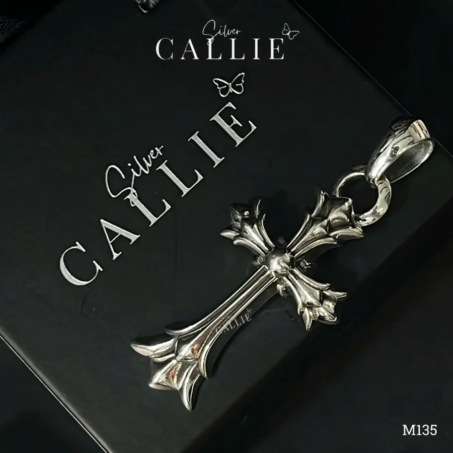 M135 - Mặt dây chuyền bạc Callie Silver Thánh Giá
