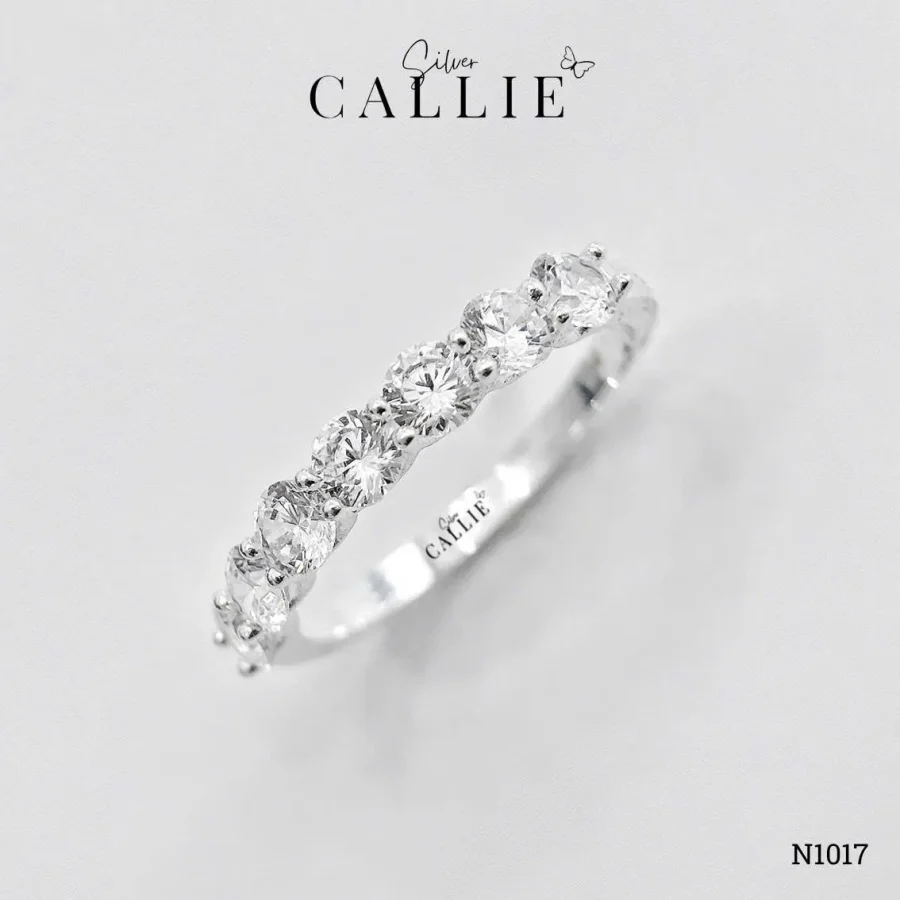 N1017 - Nhẫn bạc Callie Silver xi kim 1 hàng đá 3li5