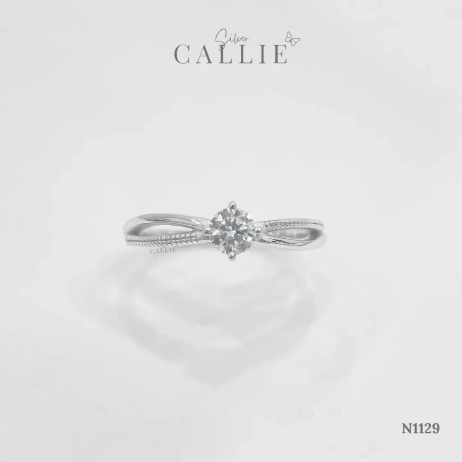 N1129 - Nhẫn Bạc Thiết Kế Callie Silver 1 Viên Chủ Đai Chéo Hoạ Tiết Chấu Bi