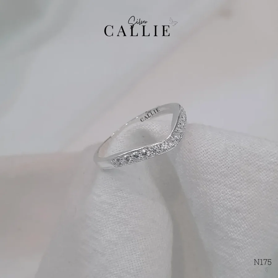 N175 - Nhẫn bạc Callie Silver đính đá