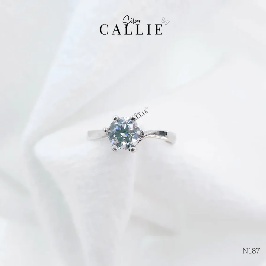 N187 - Nhẫn bạc Callie Silver 1 viên chủ