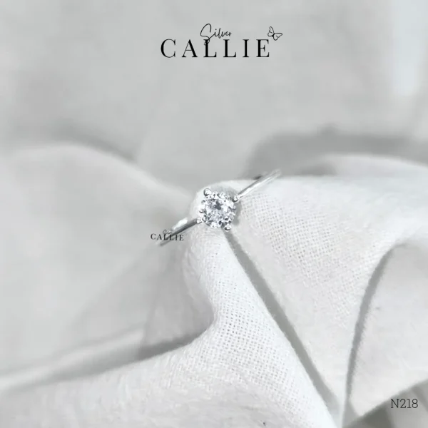 N218 - Nhẫn bạc Callie Silver 1 viên chủ