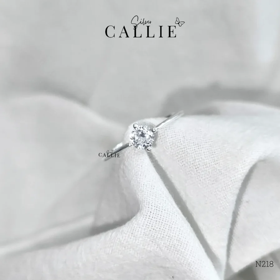 N218 - Nhẫn bạc Callie Silver 1 viên chủ