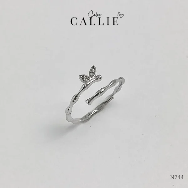 N244 - Nhẫn bạc Callie Silver nhành cây và bướm nhỏ