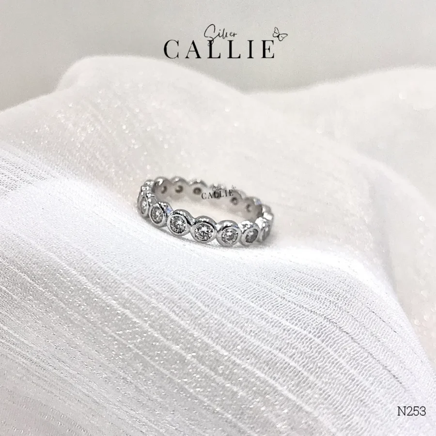 N253 - Nhẫn bạc Callie Silver đính đá full nhẫn moissanite