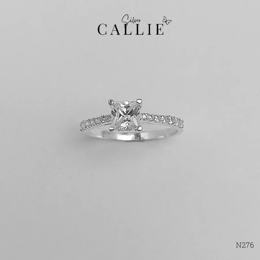 N276 - Nhẫn bạc Callie Silver viên chủ đá vuông đính đá hai bên