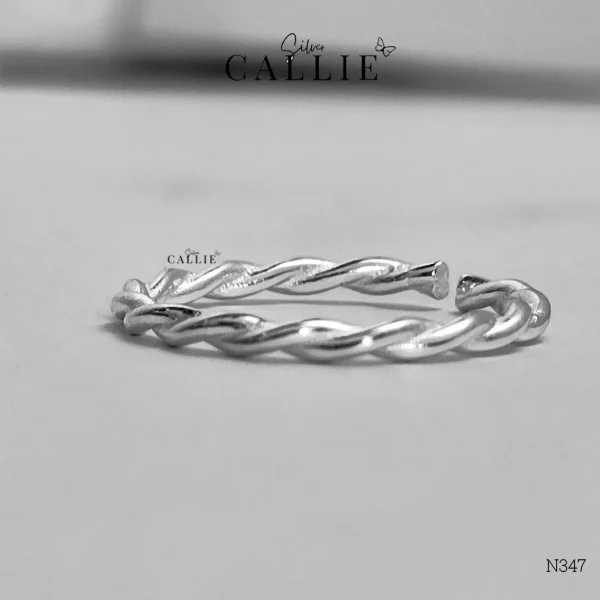 N347 - Nhẫn bạc Callie Silver xoắn free size