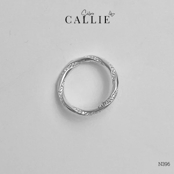 N396 - Nhẫn bạc Callie Silver xoắn