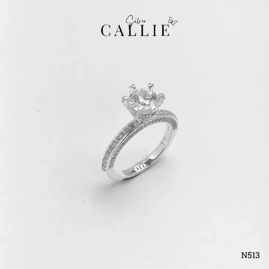 N513 - Nhẫn Bạc Thiết Kế Callie Silver 1 Viên Chủ 2 Bên Đính Đá