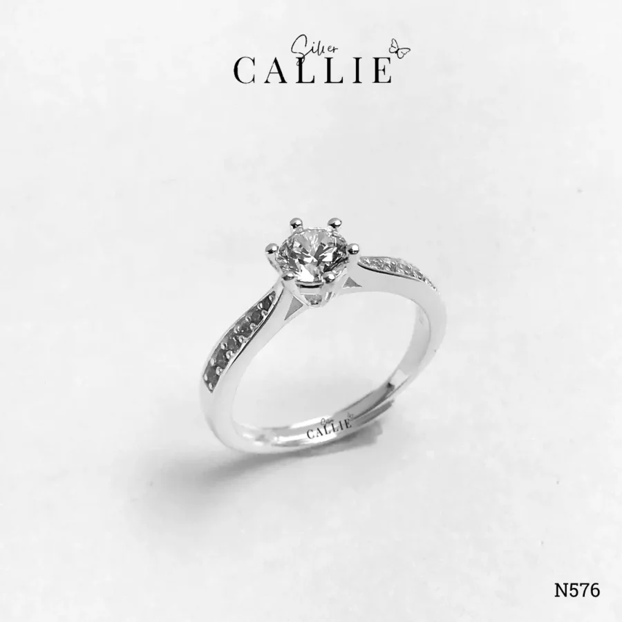 N576 - Nhẫn bạc Callie Silver 1 viên chủ đai đính đá tấm free size