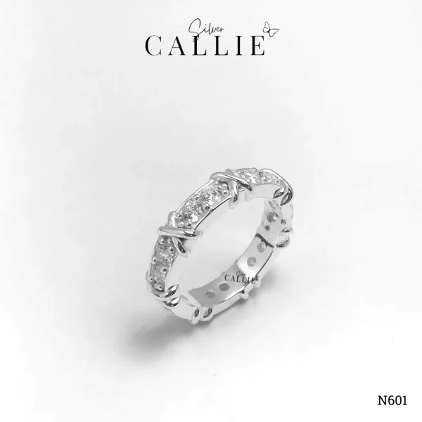 N601 - Nhẫn Bạc Thiết Kế Callie Silver Đính Đá Xen Kẽ Dấu X