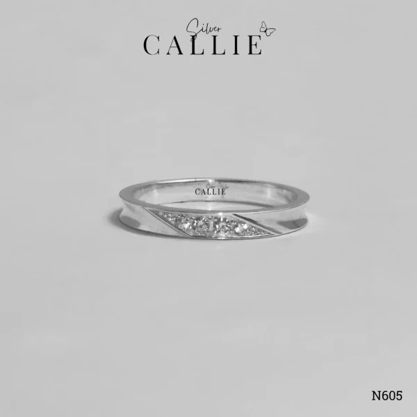 N605 - Nhẫn Bạc Thiết Kế Callie Silver Đính Đá Chéo