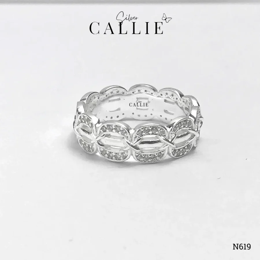 N619 - Nhẫn bạc thiết kế Callie Silver hình oval đính đá đan xen