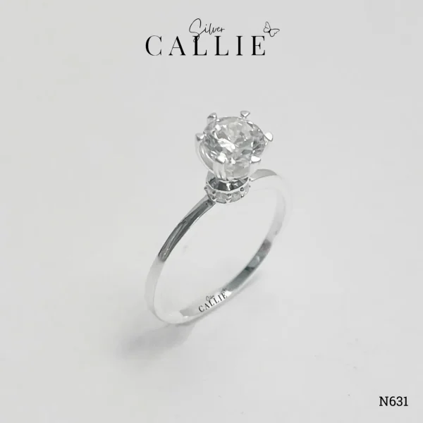 N631 - Nhẫn Bạc Callie Silver 1 Viên Chủ Đế Tròn