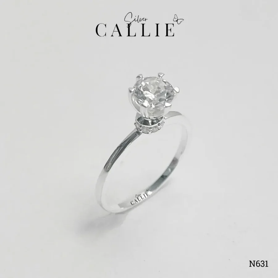 N631 - Nhẫn Bạc Callie Silver 1 Viên Chủ Đế Tròn