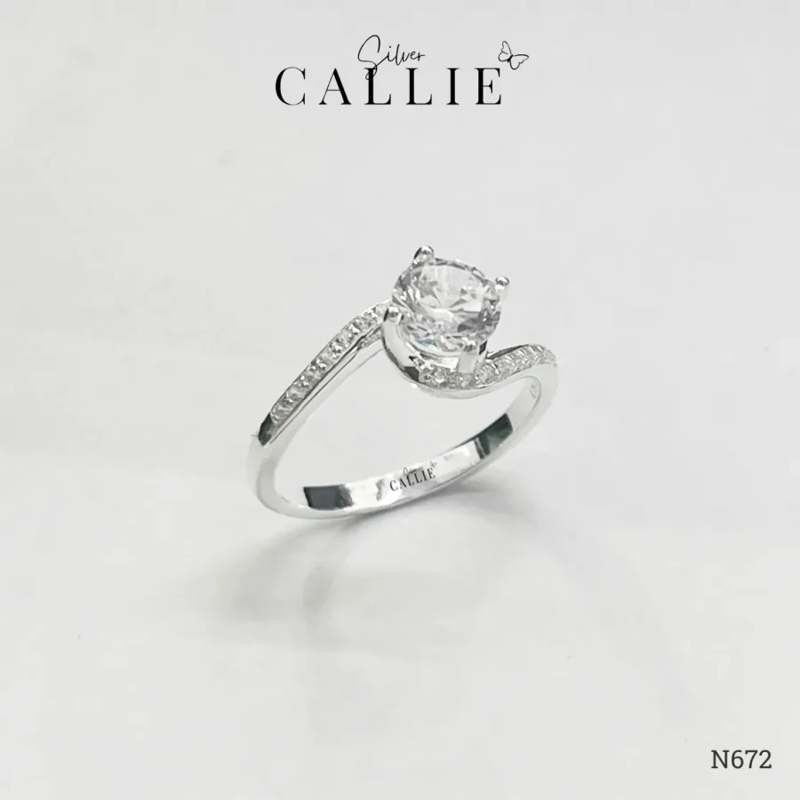 N672 - Nhẫn bạc Callie Silver xoắn đính đá một viên chủ 4 chấu
