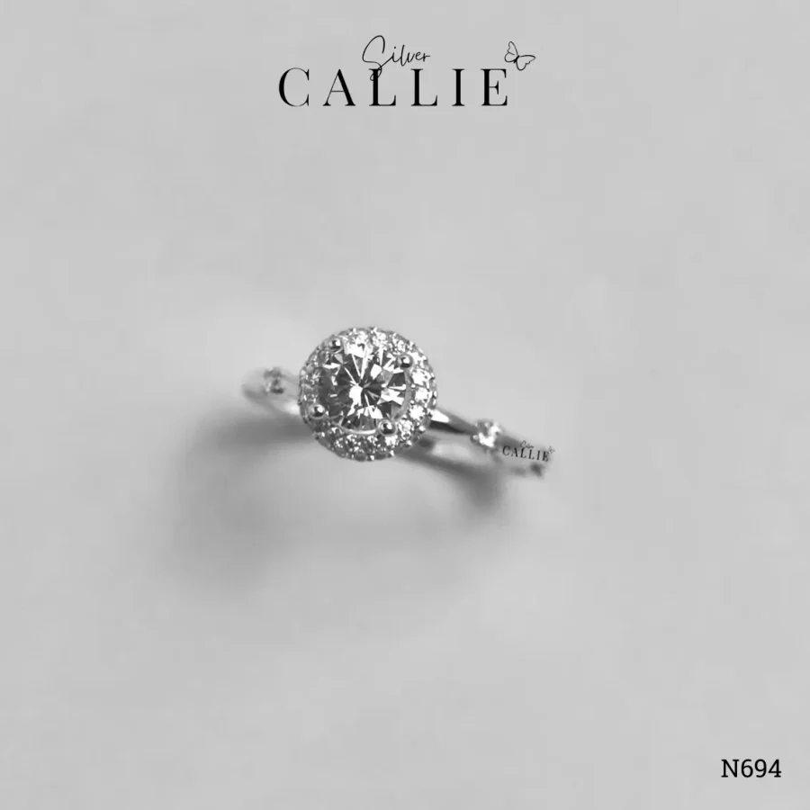 N694 - Nhẫn bạc Callie Silver 1 viên chủ kiểu công chúa
