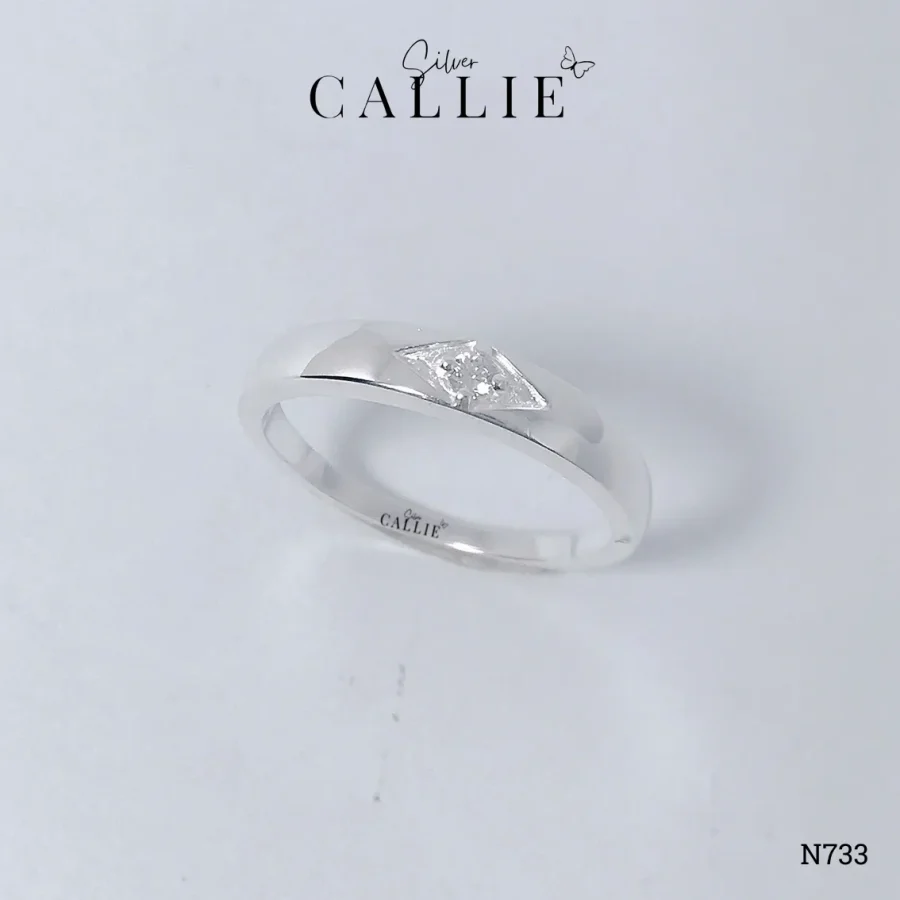 N733 - Nhẫn Bạc Thiết Kế Callie Silver Mặt Hình Thoi 1 Viên Chủ