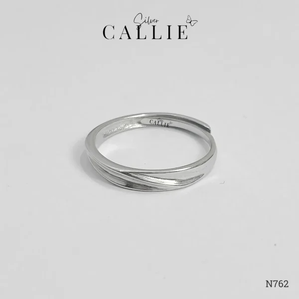 N762 - Nhẫn bạc Callie Silver xoắn free size