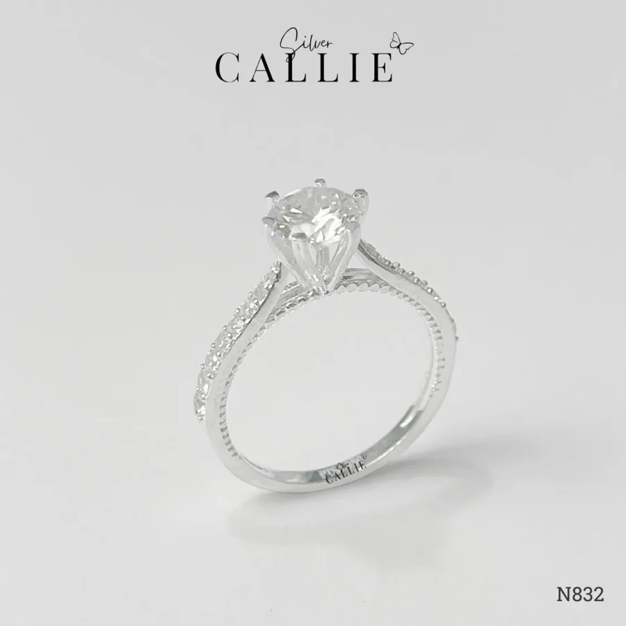 N832 - Nhẫn bạc Callie Silver 1 viên chủ đai viền bi