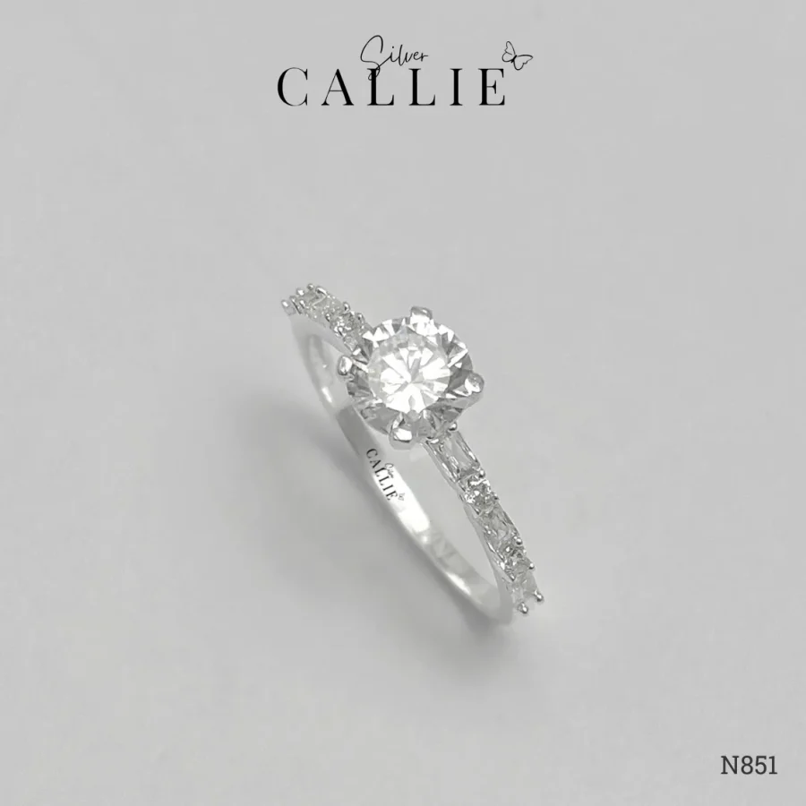 N851 - Nhẫn bạc Callie Silver 1 viên chủ đai đính đá