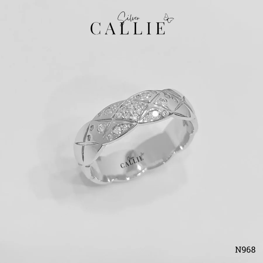 N968 - Nhẫn Bạc Thiết Kế Callie Silver Đai Bo Tròn Đính Đá