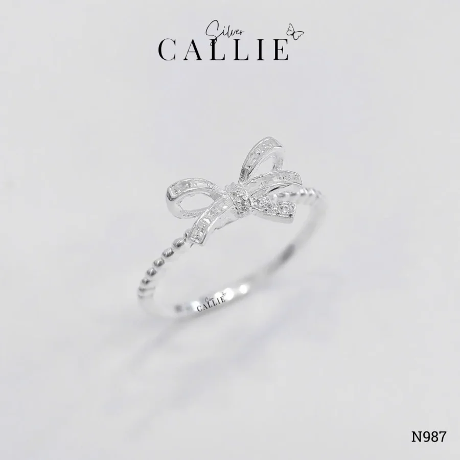 N987 - Nhẫn bạc Callie Silver nơ đá đai bi nửa nhẫn