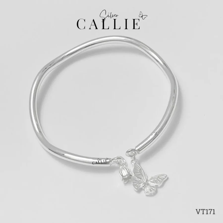VT171 - Vòng tay Callie Silver trơn kèm charm bướm lily