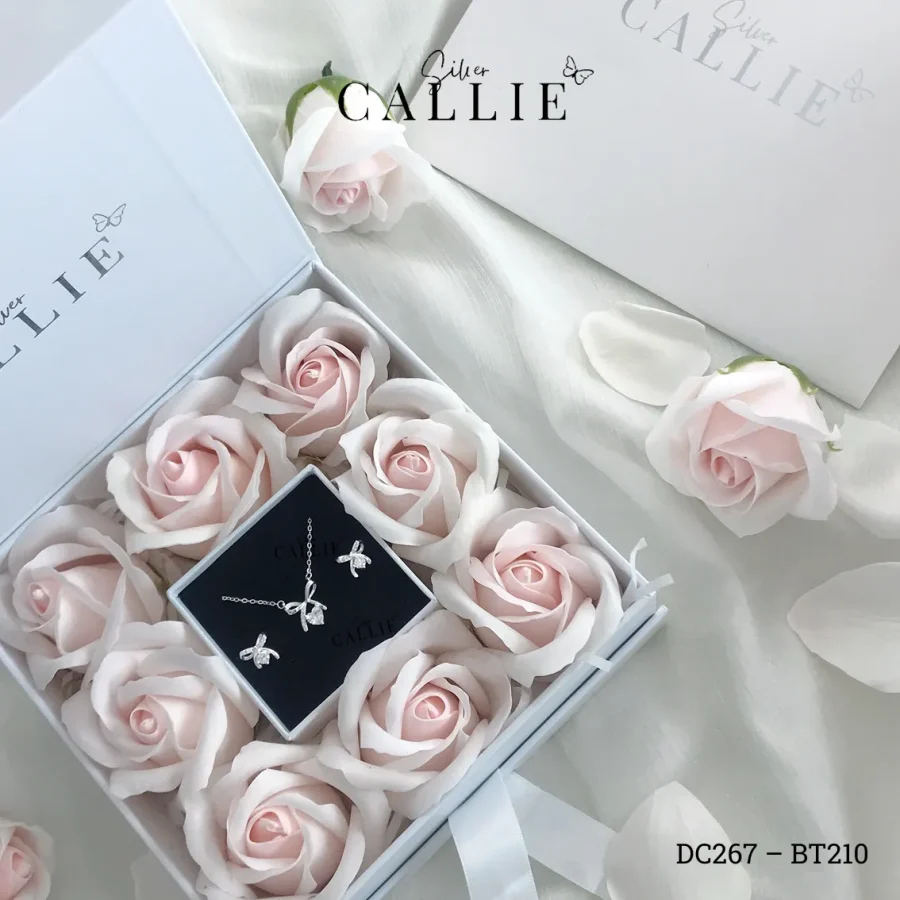 Set 5: Bộ Quà Tặng Trang Sức Bạc Callie Silver Nơ Trái Tim