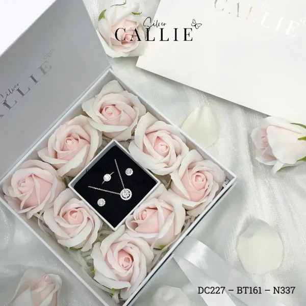 Set 11: Bộ Quà Tặng Callie Silver Viên Chủ Có Nhẫn